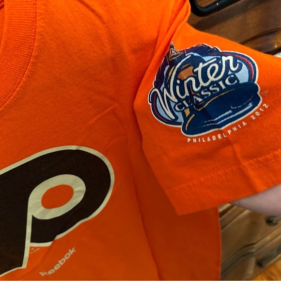 🏒 Philadelphia Flyers 2012 Winter Classic T Shirt - Picture 4 of 5